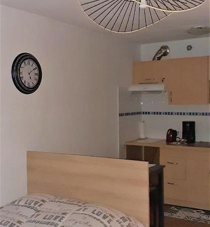 Agréable logement proche de la gare et du polygone Apartamento Béziers Exterior foto