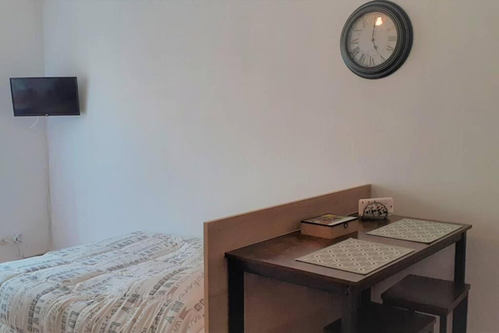 Agréable logement proche de la gare et du polygone Apartamento Béziers Exterior foto